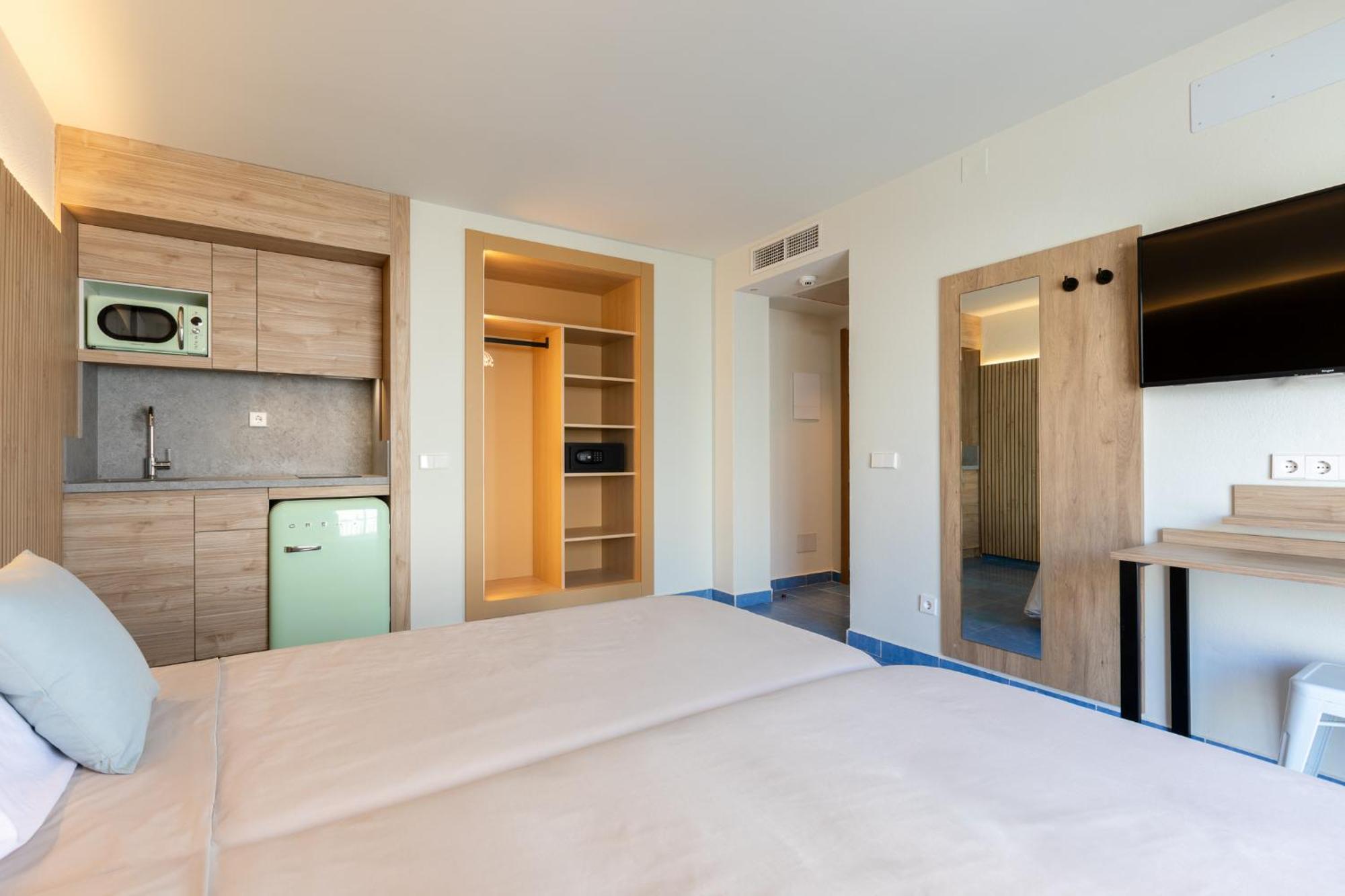 The Blue Apartments - Adults Only ซานอันโตนิโอ ภายนอก รูปภาพ